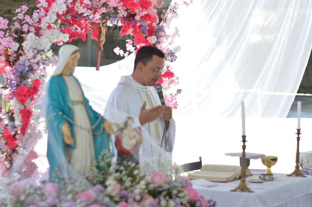 Comunidade e colaboradores se reúnem na missa de Nossa Senhora da Conceição
